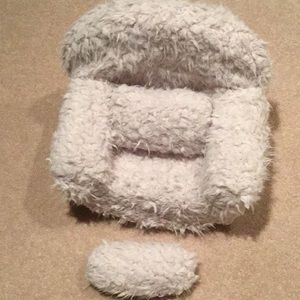 New Photo Prop Child Chair